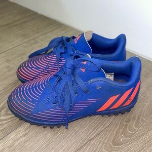 Adidas Soccer cleats for turf size 10.5